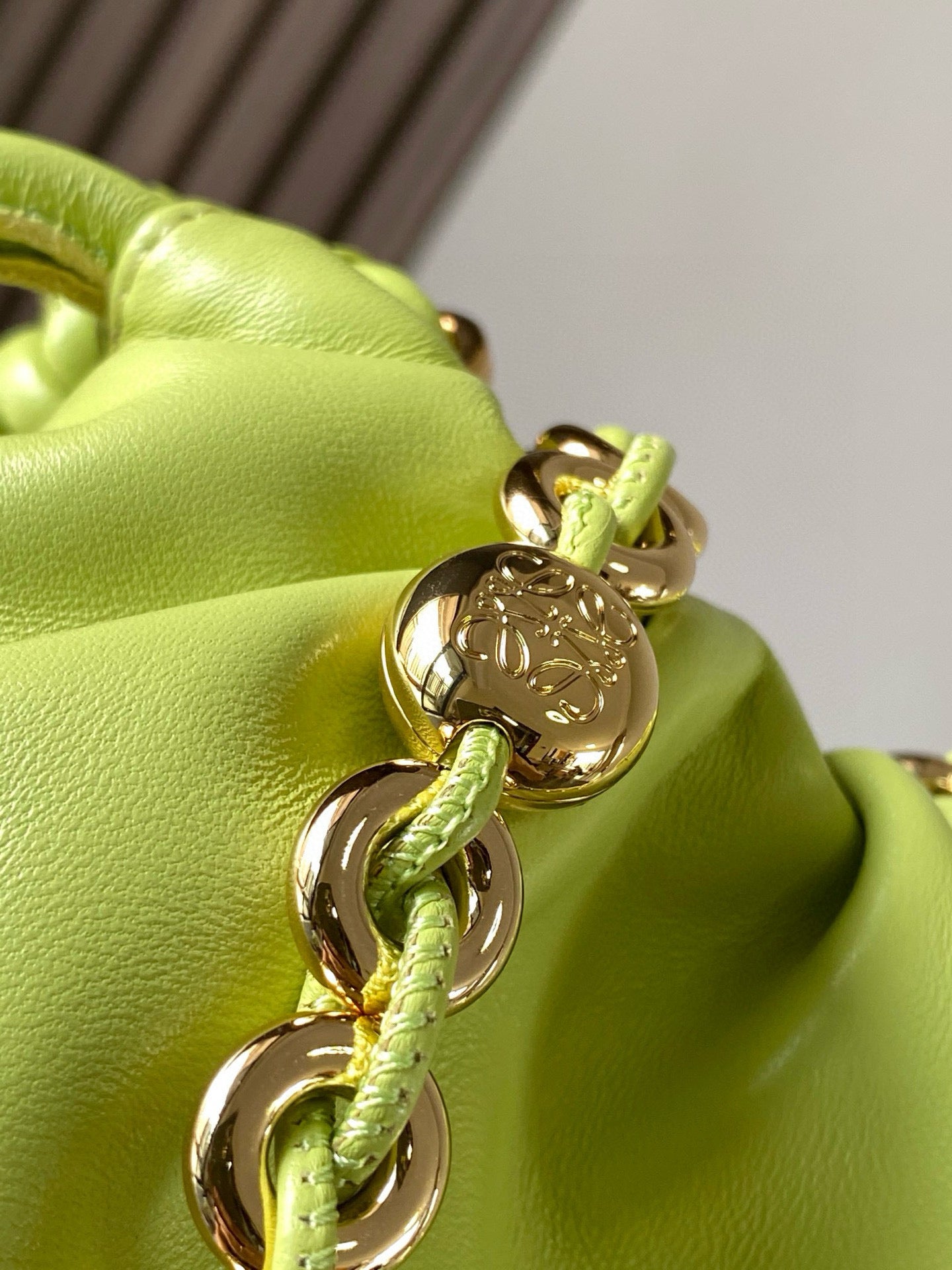 Loewe Flamenco