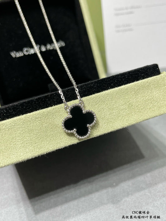 Van Cleef & Arpels Necklace