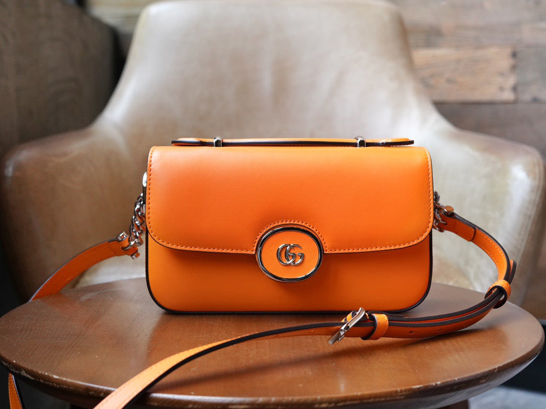 Gucci Petite GG