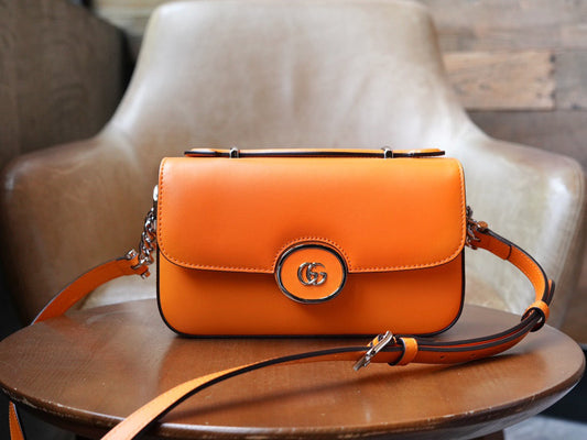 Gucci Petite GG