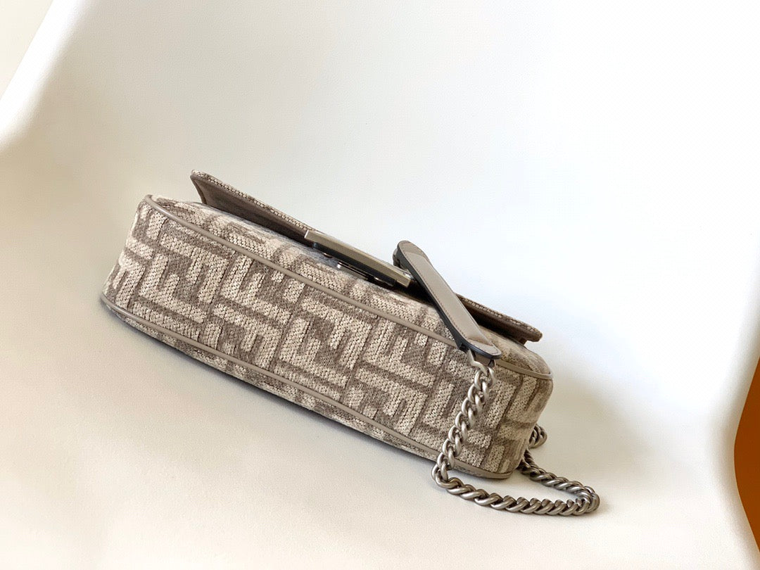 Fendi Baguette