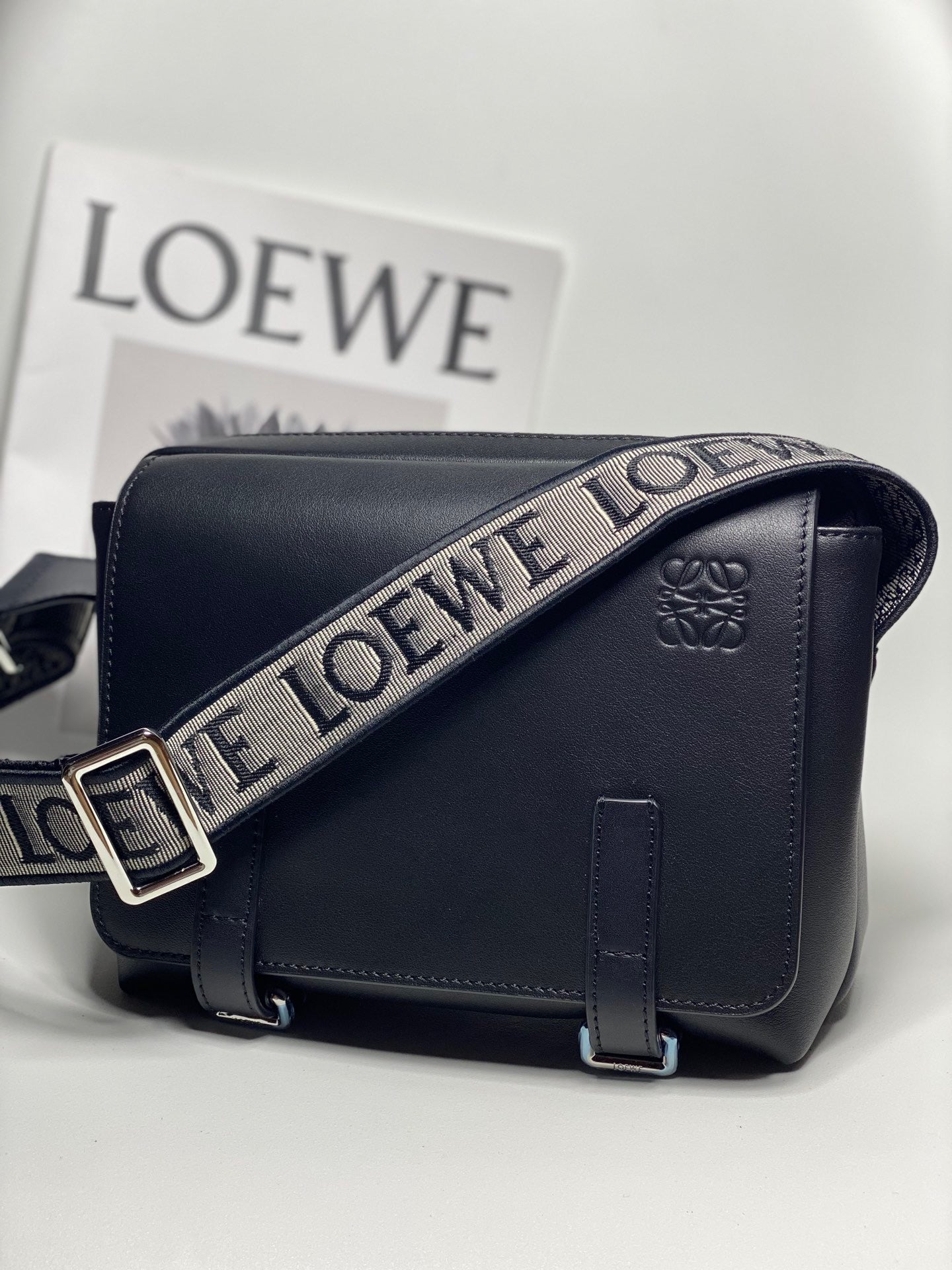 Loewe Messenger Bag