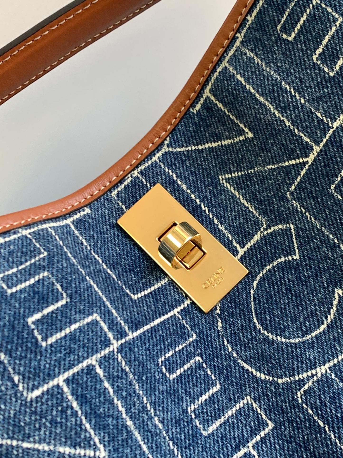 Celine 16 Bucket