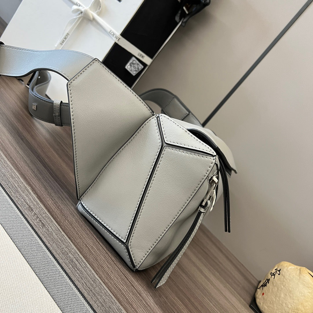 Loewe Puzzle Bag