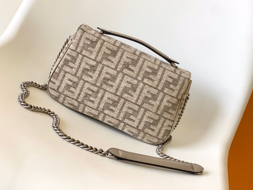 Fendi Baguette