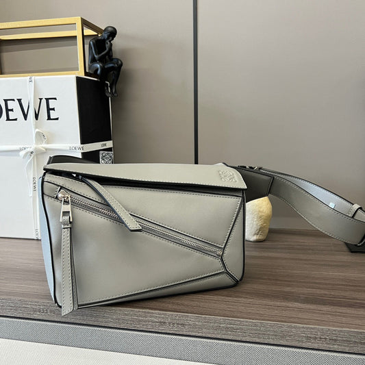 Loewe Puzzle Bag